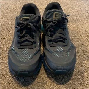 Used 2014 Nike Air Max